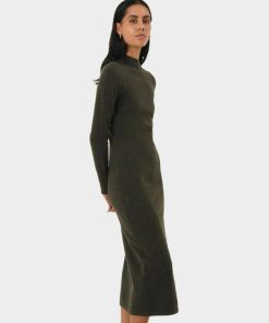 Robertmagana.shop33941aea5c 3